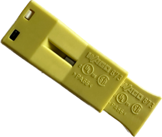 873-902 Luminaire Disconnect LED Wire Connector Back Side