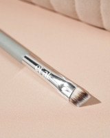 Define + Blend Brush lifestyle