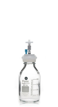 ChromCap 300 HPLC Solvent Reservoir System with VersaCap GL45 and 500 mL Clr. Glass Reagent Bottle, Class VI PTFE Adapter and Safety Air Inlet Valve, One (1x) Ports- OD Tubing 3.2mm (1/8) or 1.6 mm (1/16), 1/EA