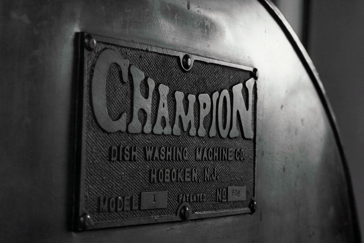 champion-brand-history-1.jpg?t 