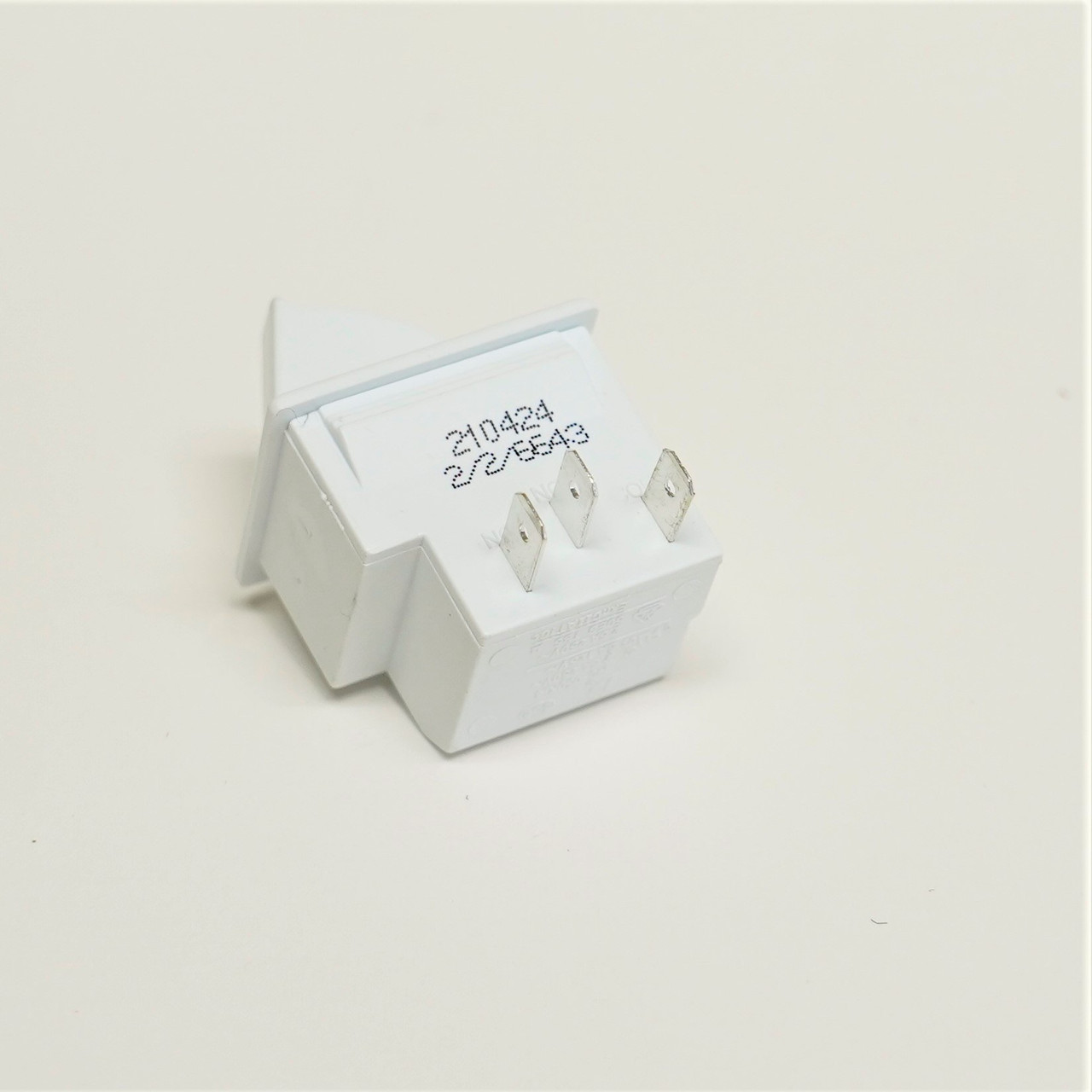 Refrigerator Switch for GE WR23X21444 | McCombs Supply | 18811CM