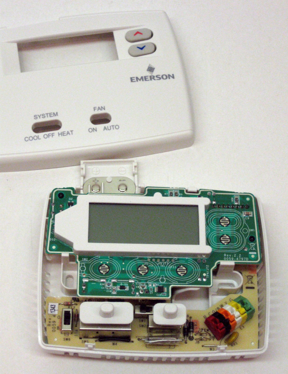 Emerson NonProgrammable Wall Thermostat Supply 1F860244