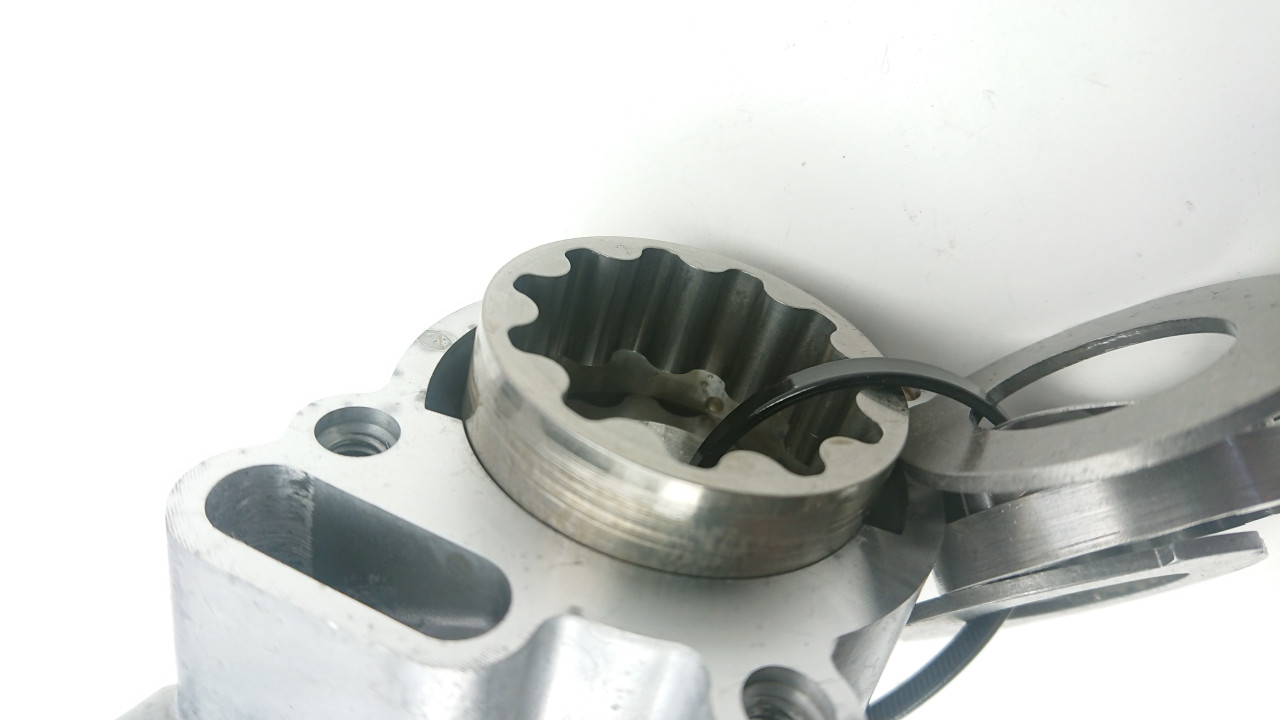 Oil pump Harley Davidson softail dyna 96ci 26037-06 - Bike Part Out