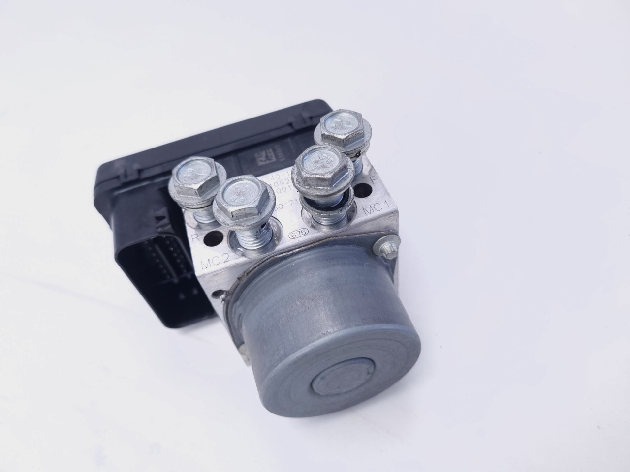 ABS Module pump control unit Harley Davidson Dyna Wide glide fat bob ...