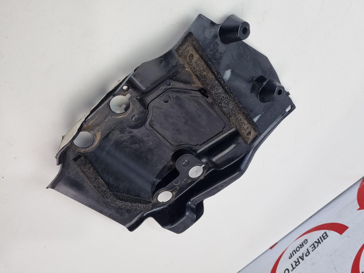 Rear Fender Under Seat Tray Flap Yamaha YZF-R1 R1 09 2009 14B