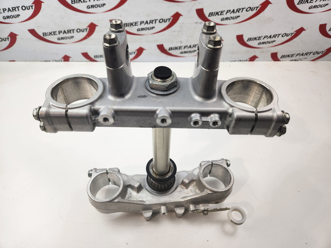 Triple clamps Suzuki DRZ400 DRZ 400 E S 51311-29F00 - Bike Part Out
