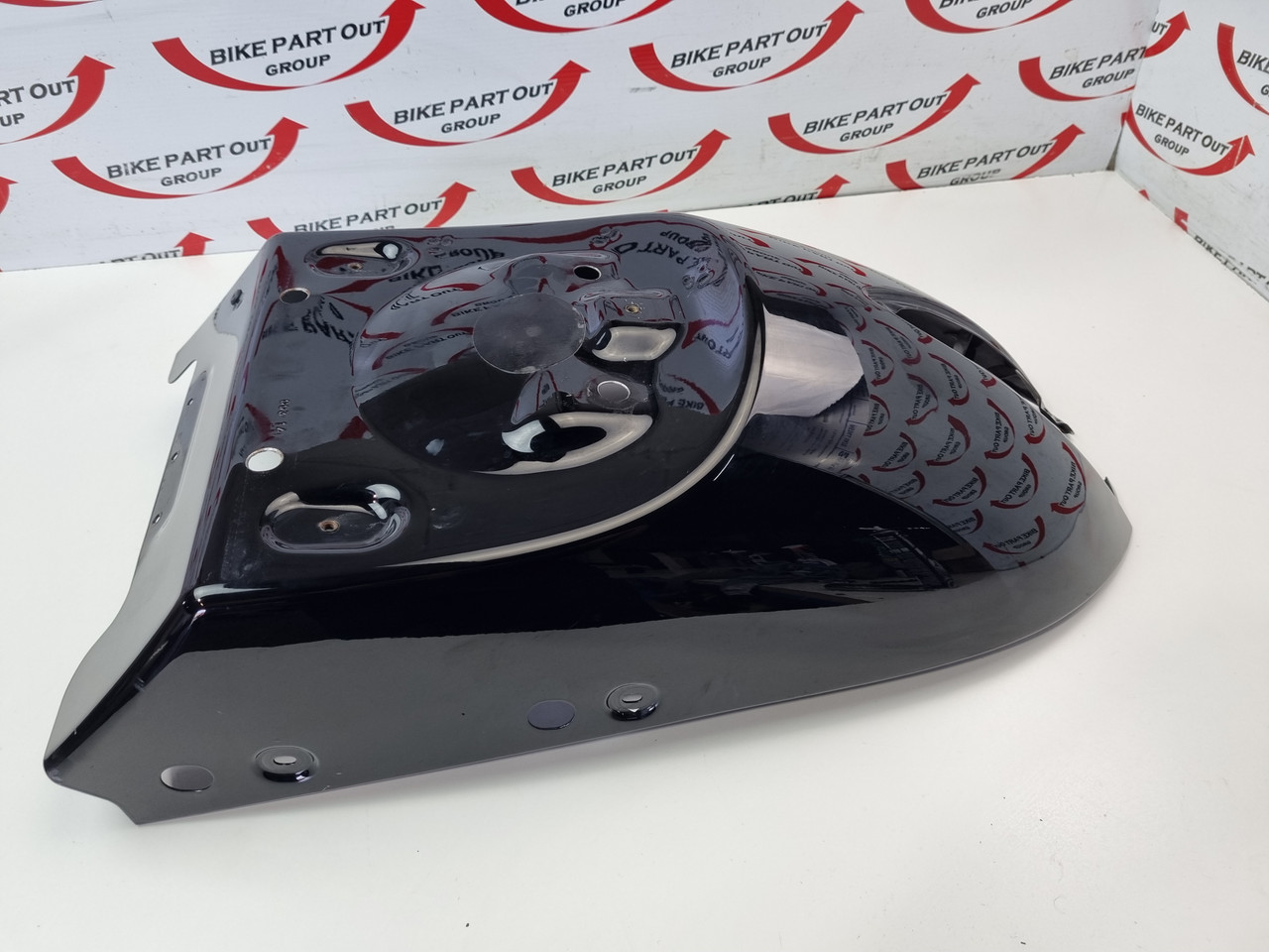 【Numeri】 Rear fender guard Victory Hammer 8 Ball 05-16 1014485-266 - Bike