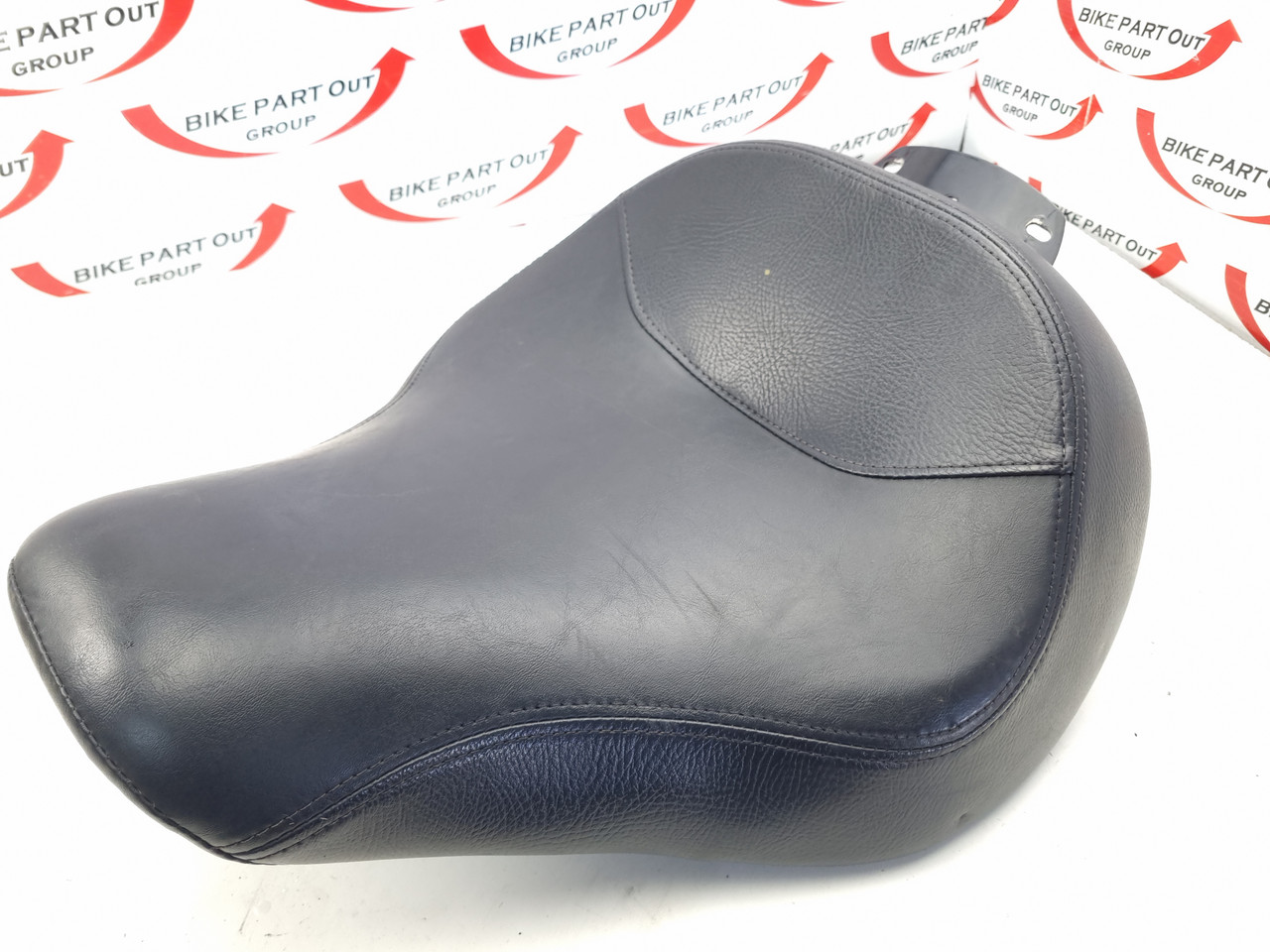 Seat Harley Davidson Softail Fatboy 51873-10A - Bike Part Out