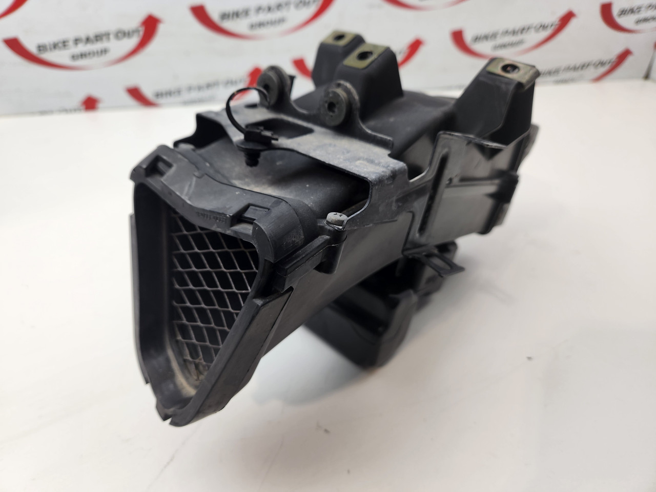 C Air duct ram Kawasaki Ninja ZX6R ZX600 07-08 39045-0030
