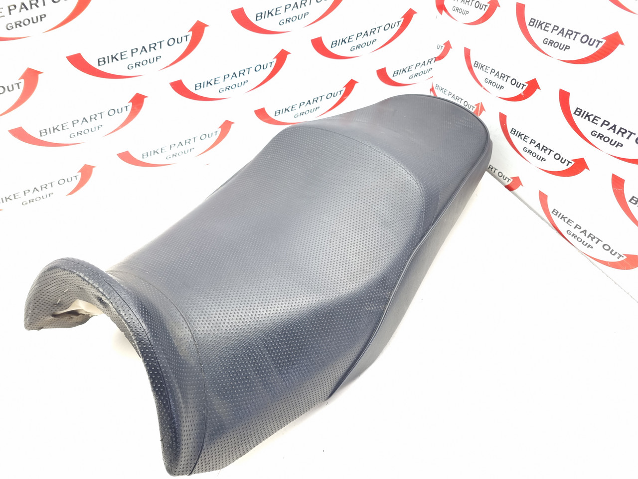 Seat Yamaha FZ1 FZ FZS1000 Fazer 2001 5LV-24730-00 - Bike Part Out