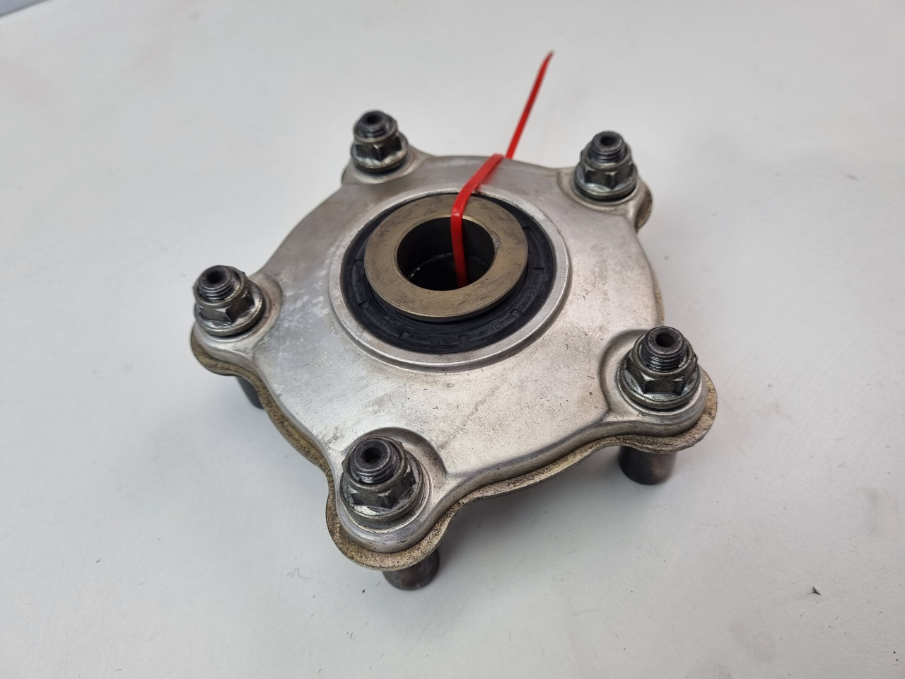 Rear sprocket carrier holder Aprilia Tuono RSV 1000 1100 4V 2V