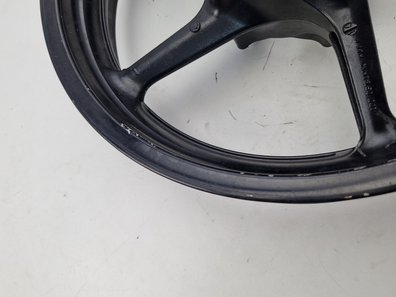 OEM Front wheel Yamaha YZF-R1 R1 05-11 FZ1 07-11 5VY-25168-00-0X