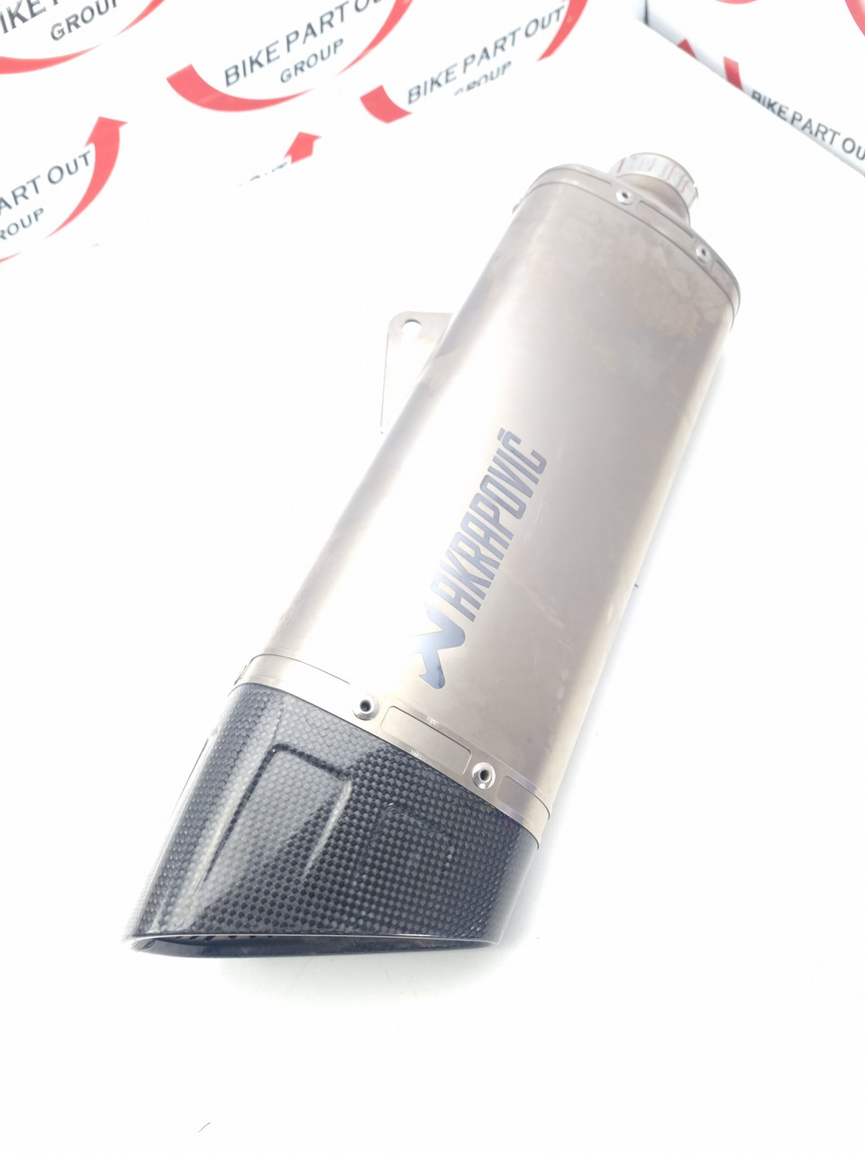 Exhaust muffler slip on Akrapovic Husqvarna Vitpilen Svartpilen