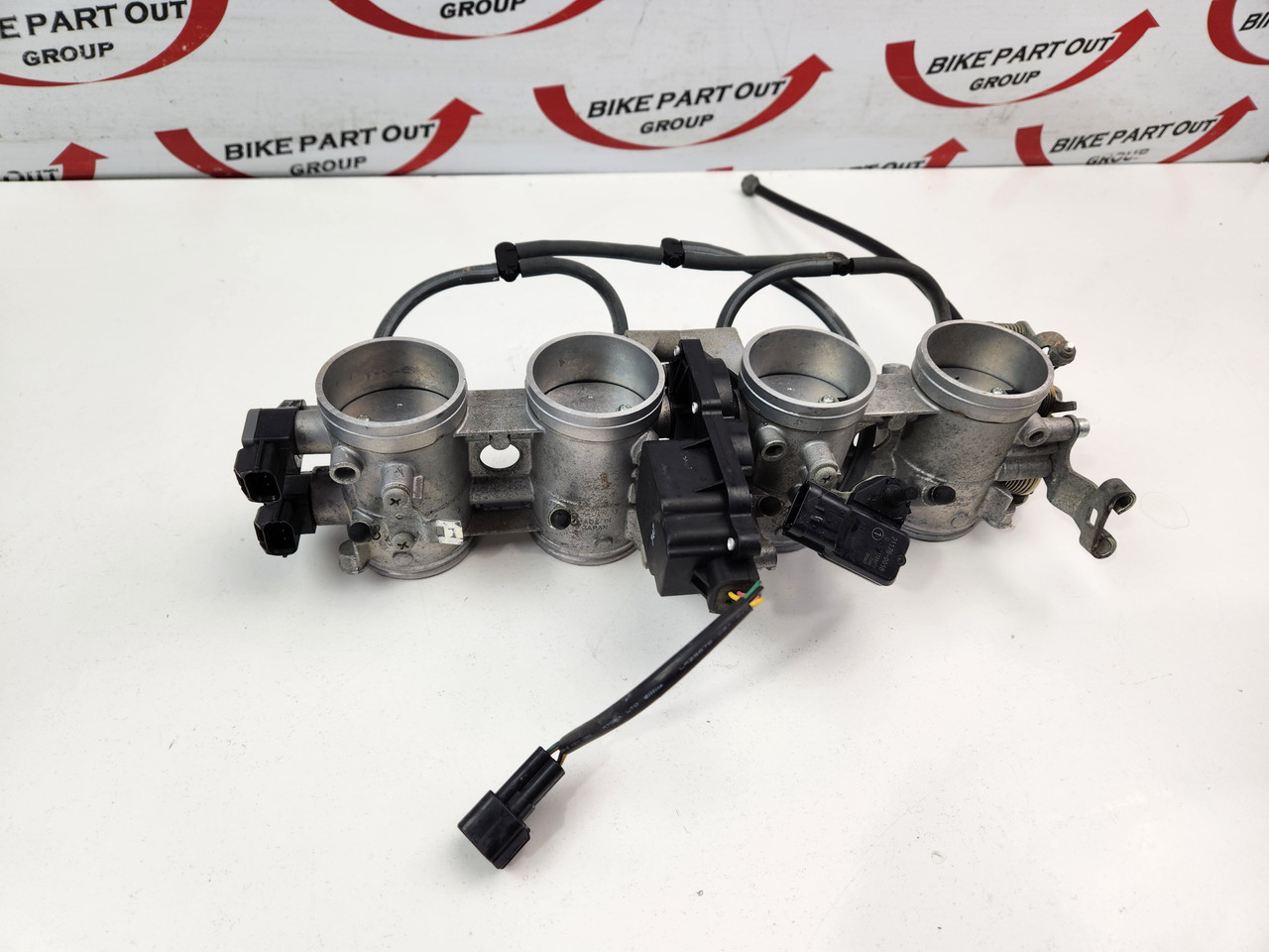 Throttle Bodies Kawasaki ZX14 ZX1400 ZX14R Ninja 06-07 16163-0105