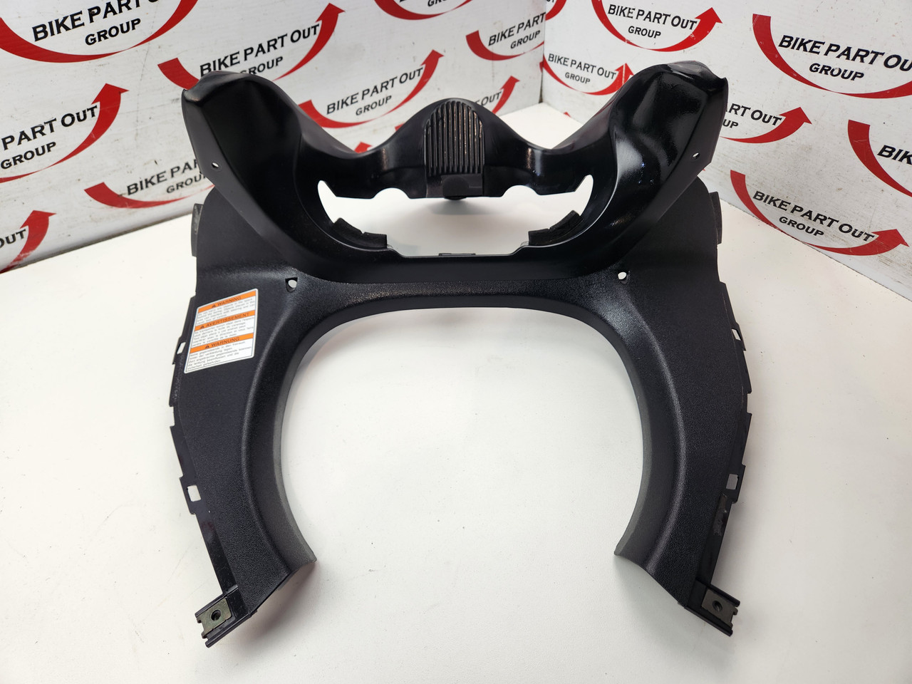 2️⃣ 通常 Inner front cowl speedo surround Suzuki Bandit GSF1200 S 01-05