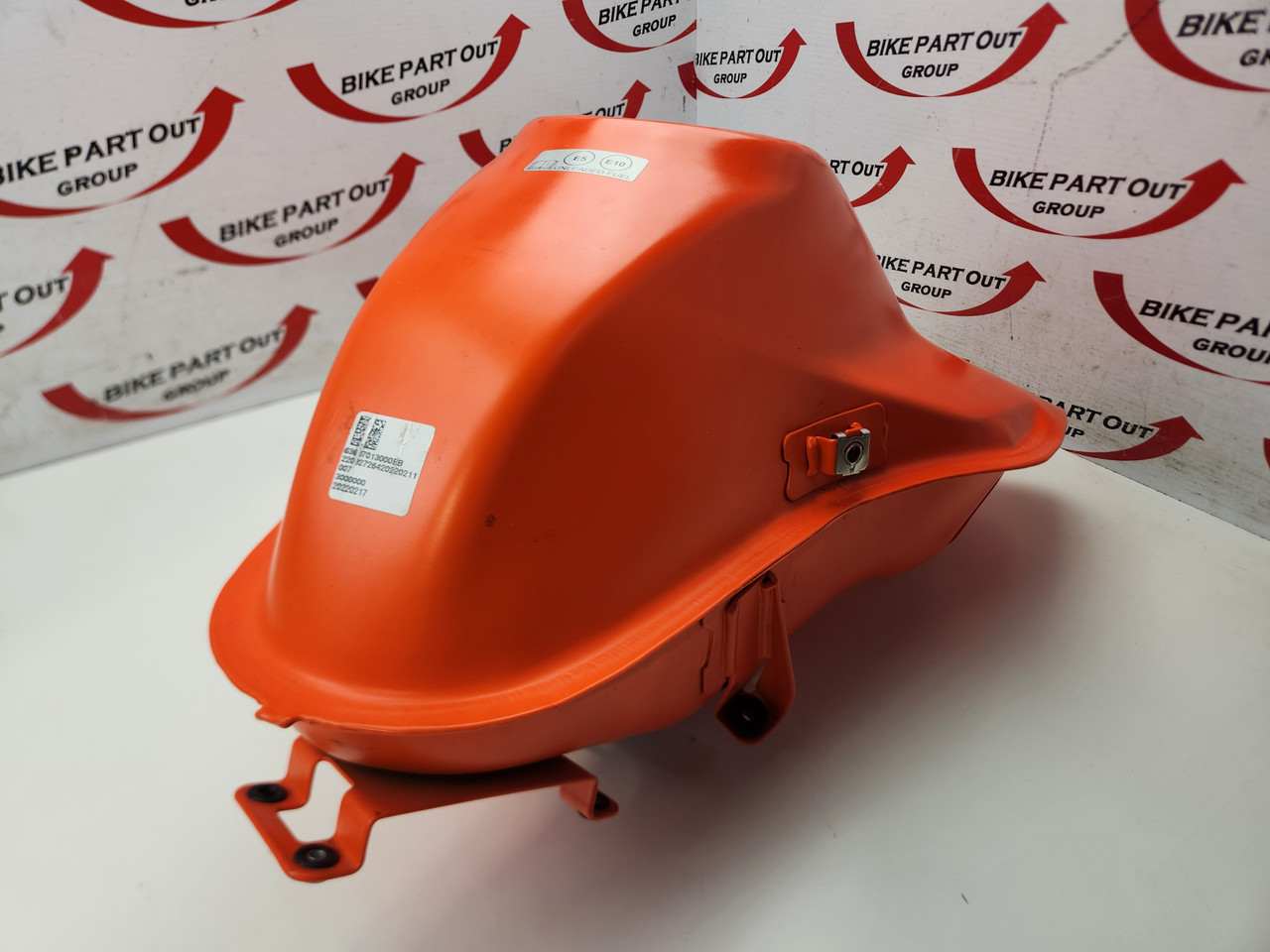 Fuel Petrol tank KTM 890 790 Duke 63607013000EB - Bike Part Out