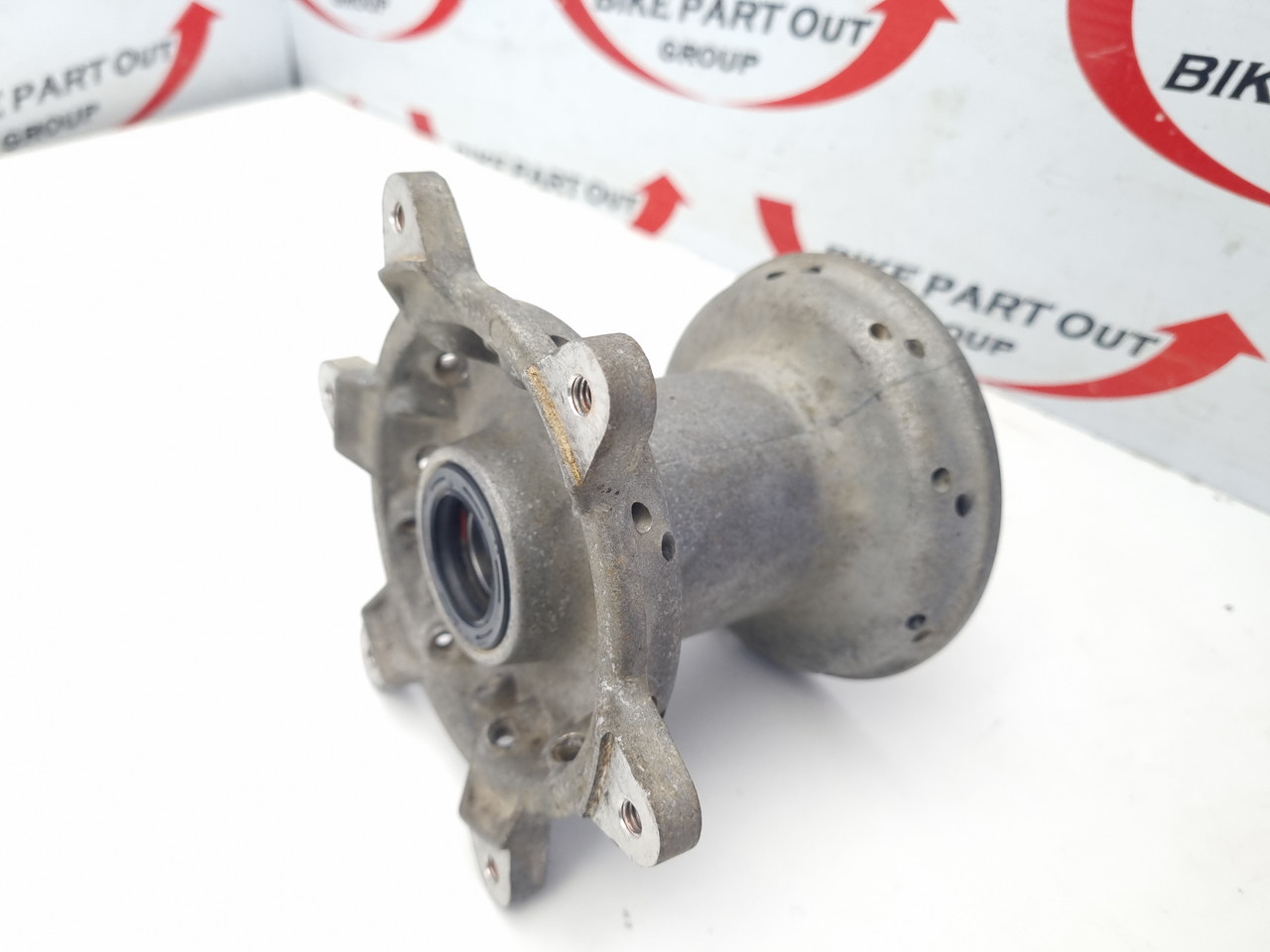 Front wheel Hub Yamaha YZ250 YZ125 0221 YZ250F YZ450F YZ426 0214 5NY