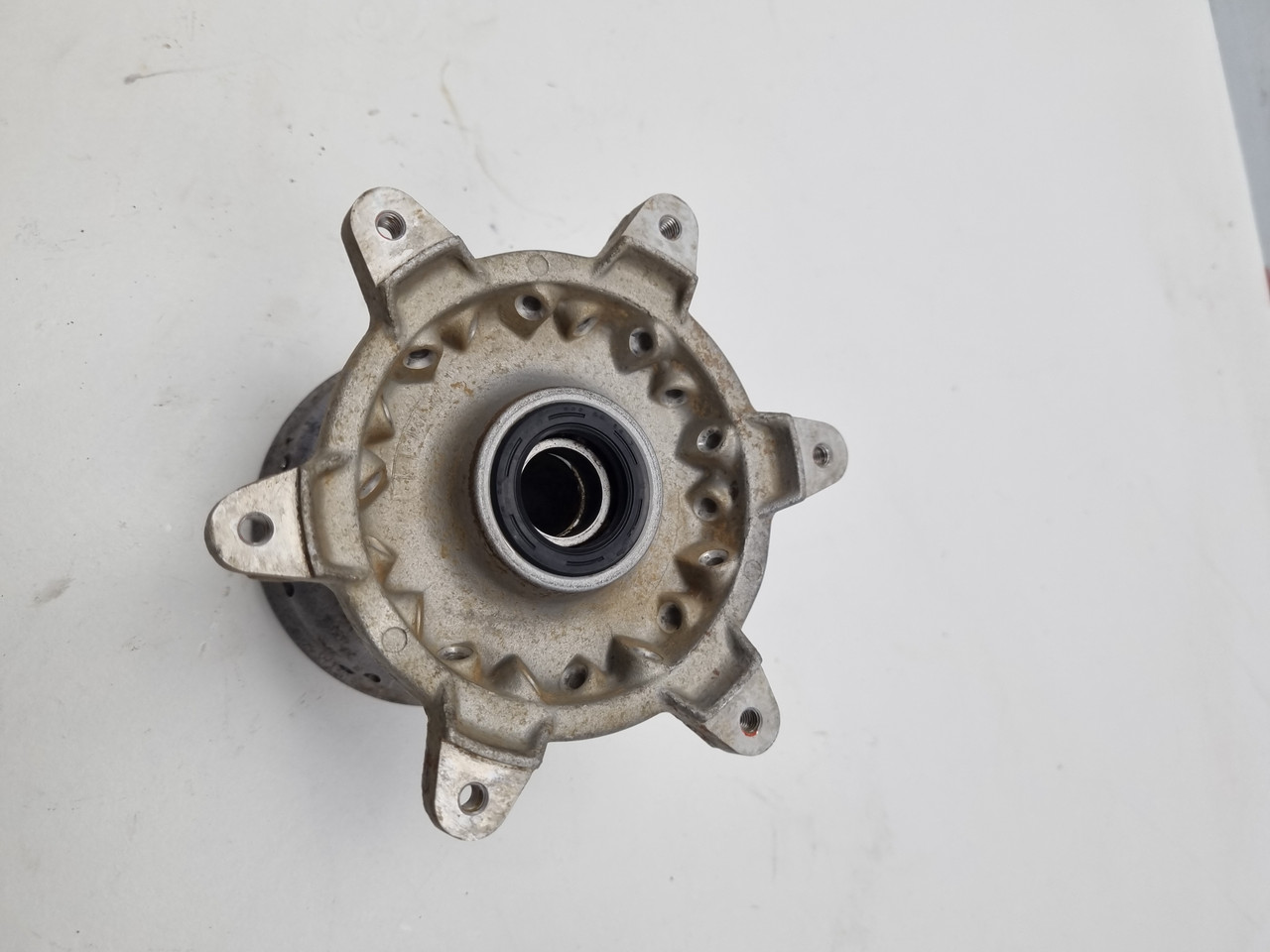 Front wheel hub Yamaha WRF450 WR450F WR250F WR400 0218 5NG2511150