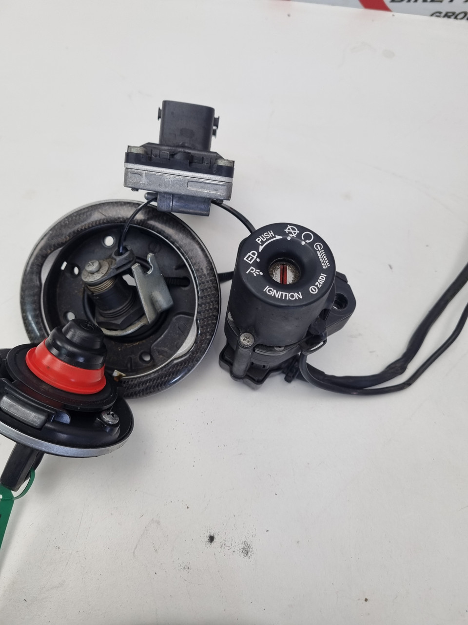 トッチ03出品 03 - 04 Kawasaki Zx636 ZX 636 OEM Ignition Switch for sale