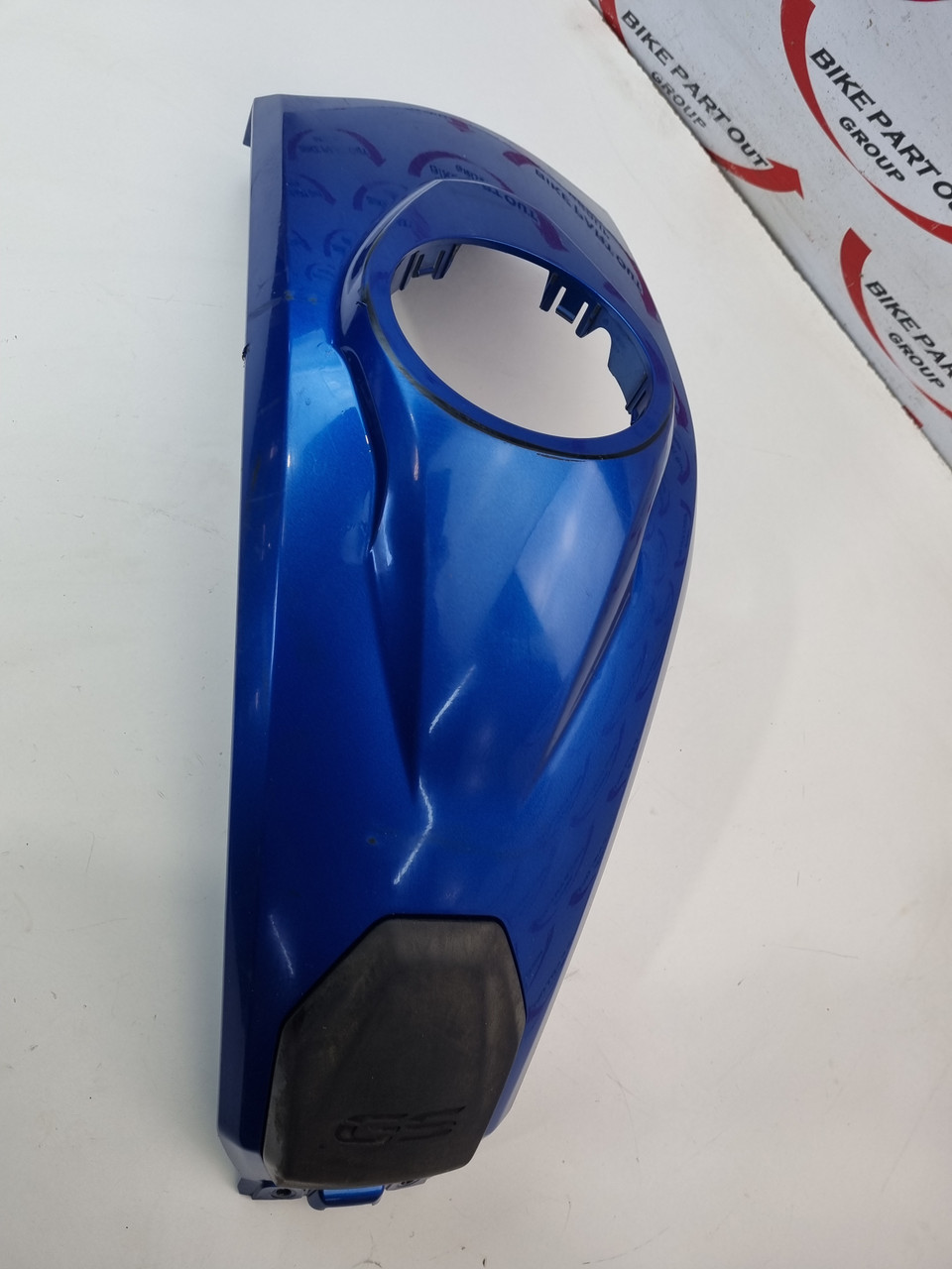 Centre Tank Cover BMW R1200 GS W K50 46638533677 - Bike Part Out