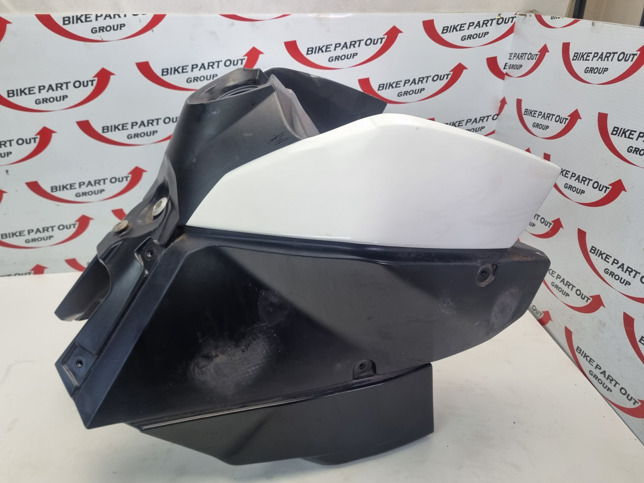 オーダーの写真。 Fuel Petrol tank KTM690 KTM 690 Duke 08-11 7500701304420AA - Bike
