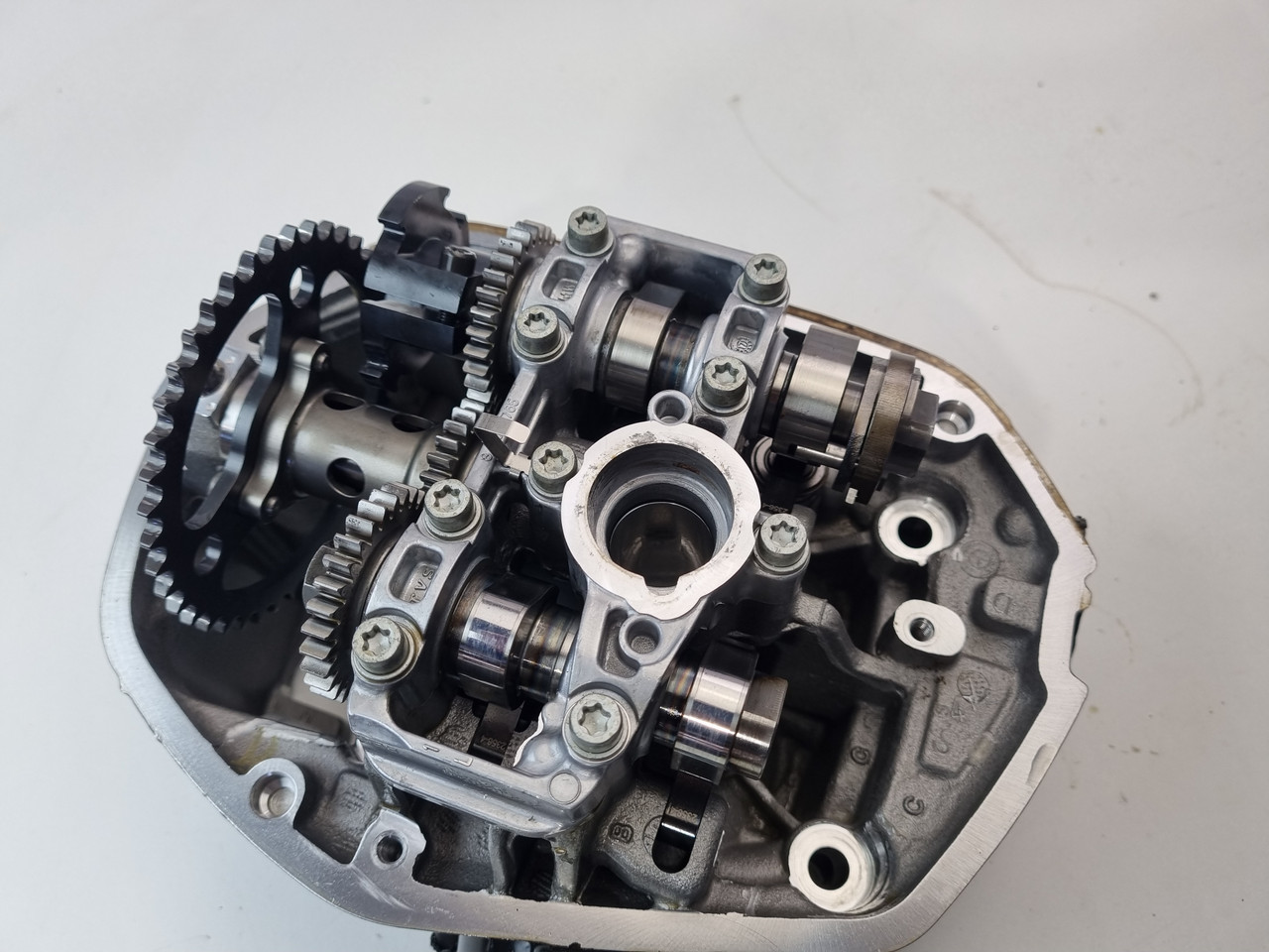 LH Cylinder head cam valves BMW R1200 GS W ADV R RT RS K50 K51 K52