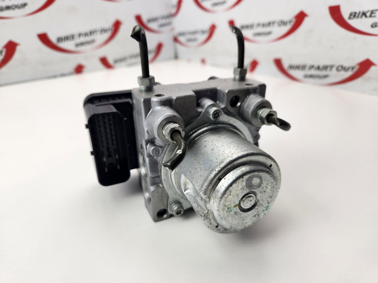ABS control unit pump Kawasaki ZG 1400 GTR 08-09 16082-0023