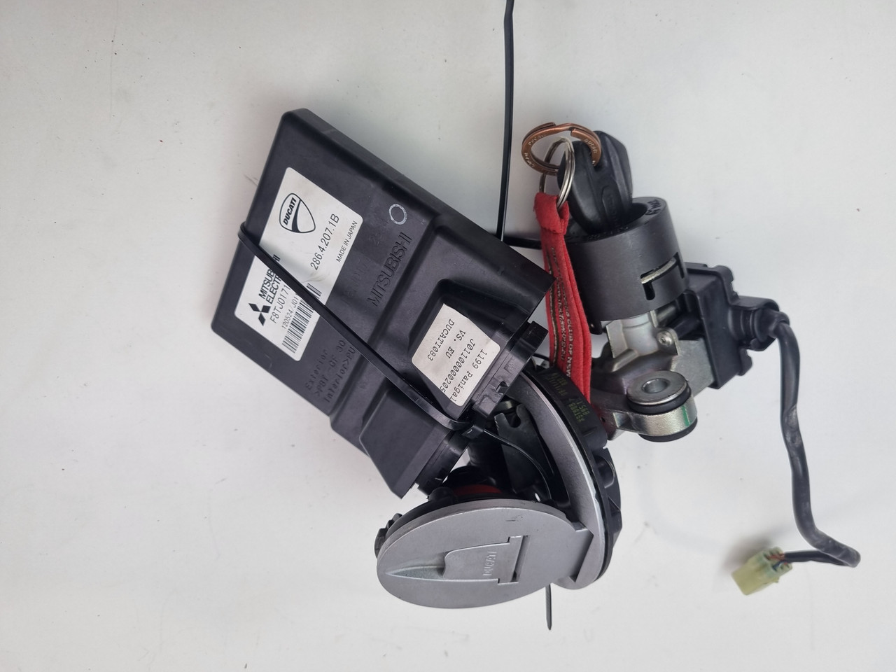 Coded CDI ECU Ignition switch lock key set Ducati Panigale 1199 S