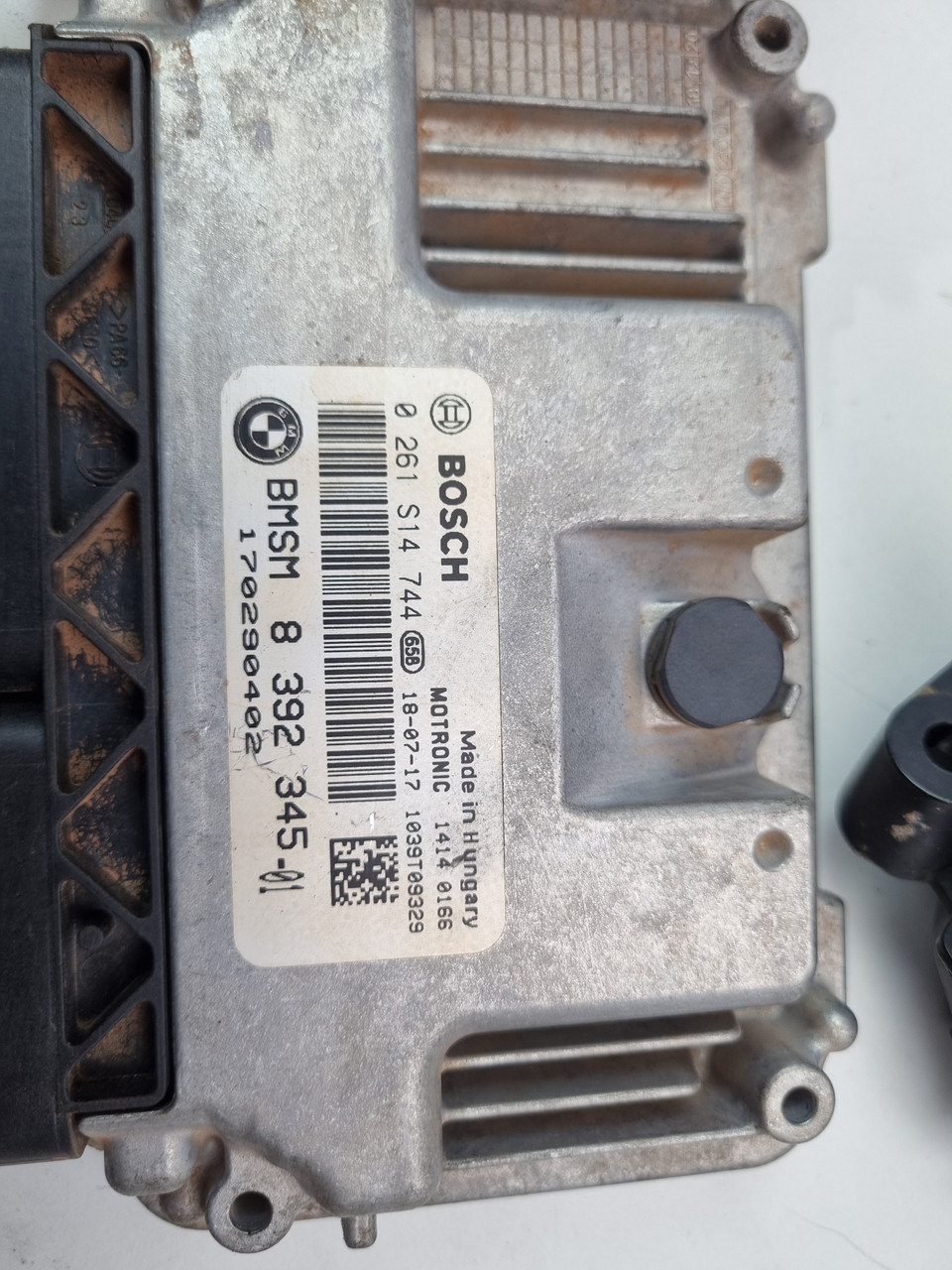 a ≪42562≫ ZX-4 ZX400G (007番台～) 未確認 ガソリンタンク