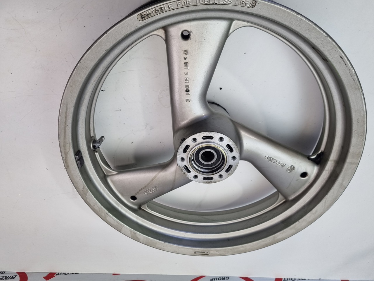 50120141B ドゥカティ純正 FRONT WHEEL JP店 50120141B ドゥカティ純正 FRONT WHEEL SP店 バイク