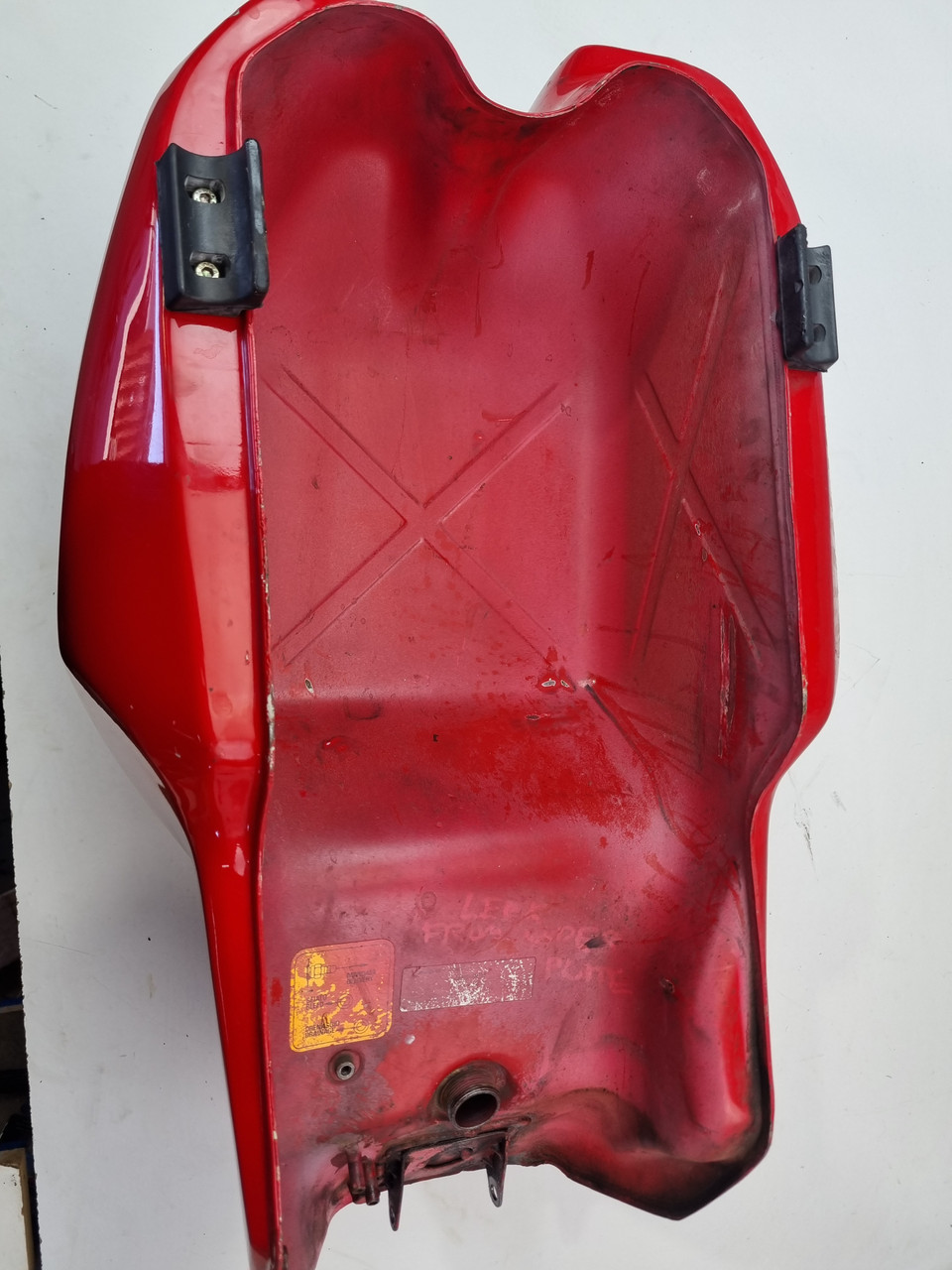 Fuel Petrol tank Ducati Monster 600 400 750 900 Carb