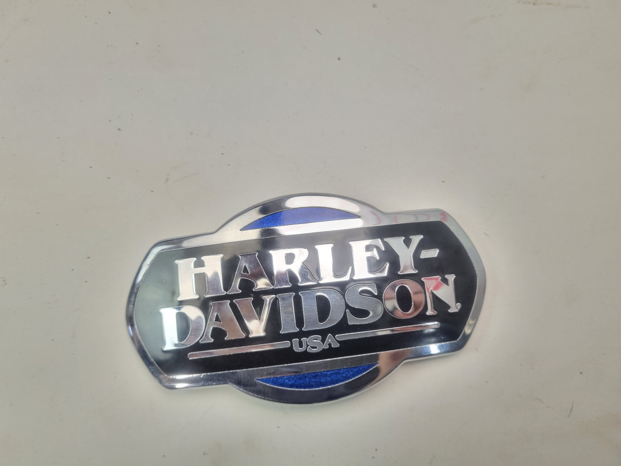 YM RH Fuel tank badge emblem medallion Harley Davidson Electra