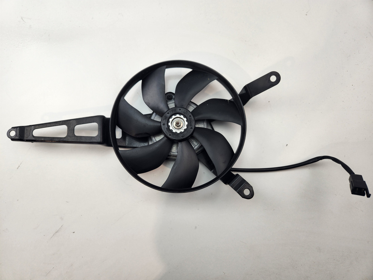 Radiator fan Kawasaki ZX14 ZX1400 ZX14R Ninja 06-11 59502-0573