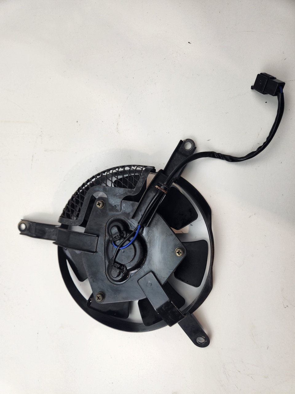 Radiator fan Suzuki GSXR750 00-03 GSXR600 01-03 17800-35F00 - Bike