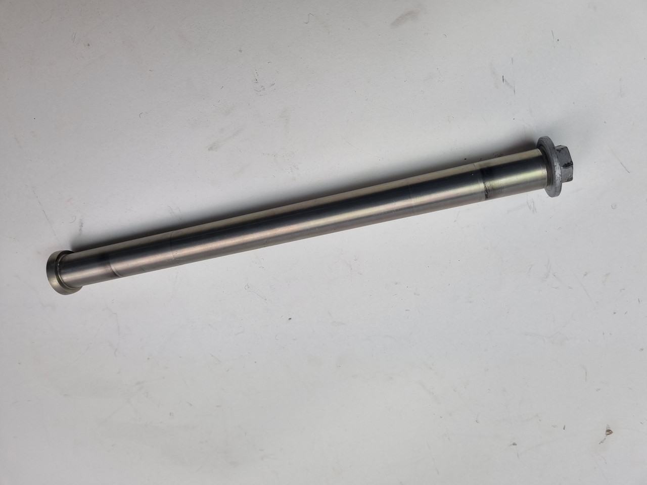 Front trailing arm pivot axle BMW R1200 GS W ADV R1250 K50 K51