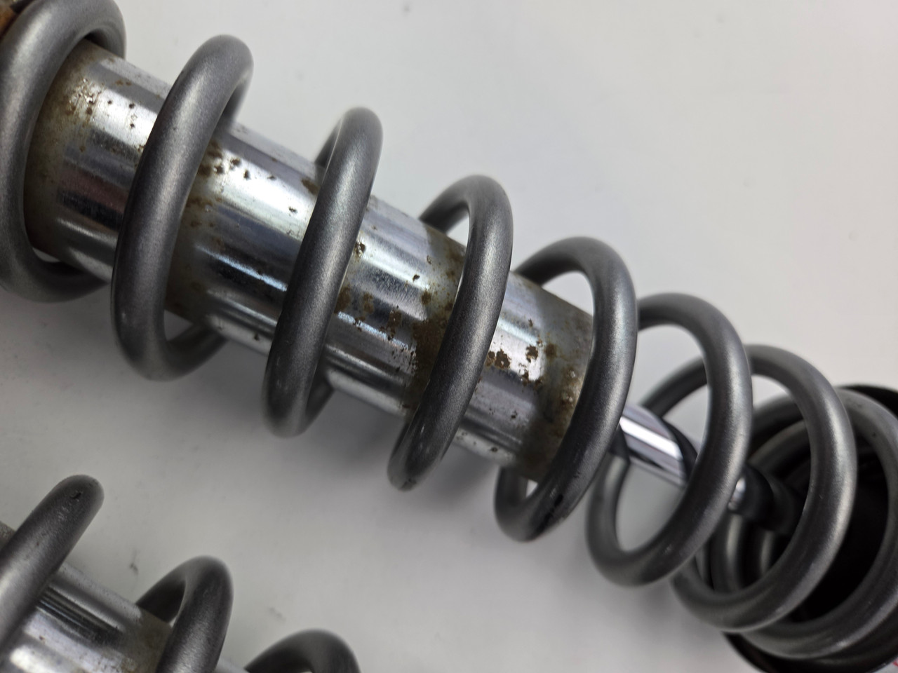 CB1100 純正ショック HONDA ホンダ Shocks Honda CB1100 10-11 52400-MGC-003 - Bike Part Out