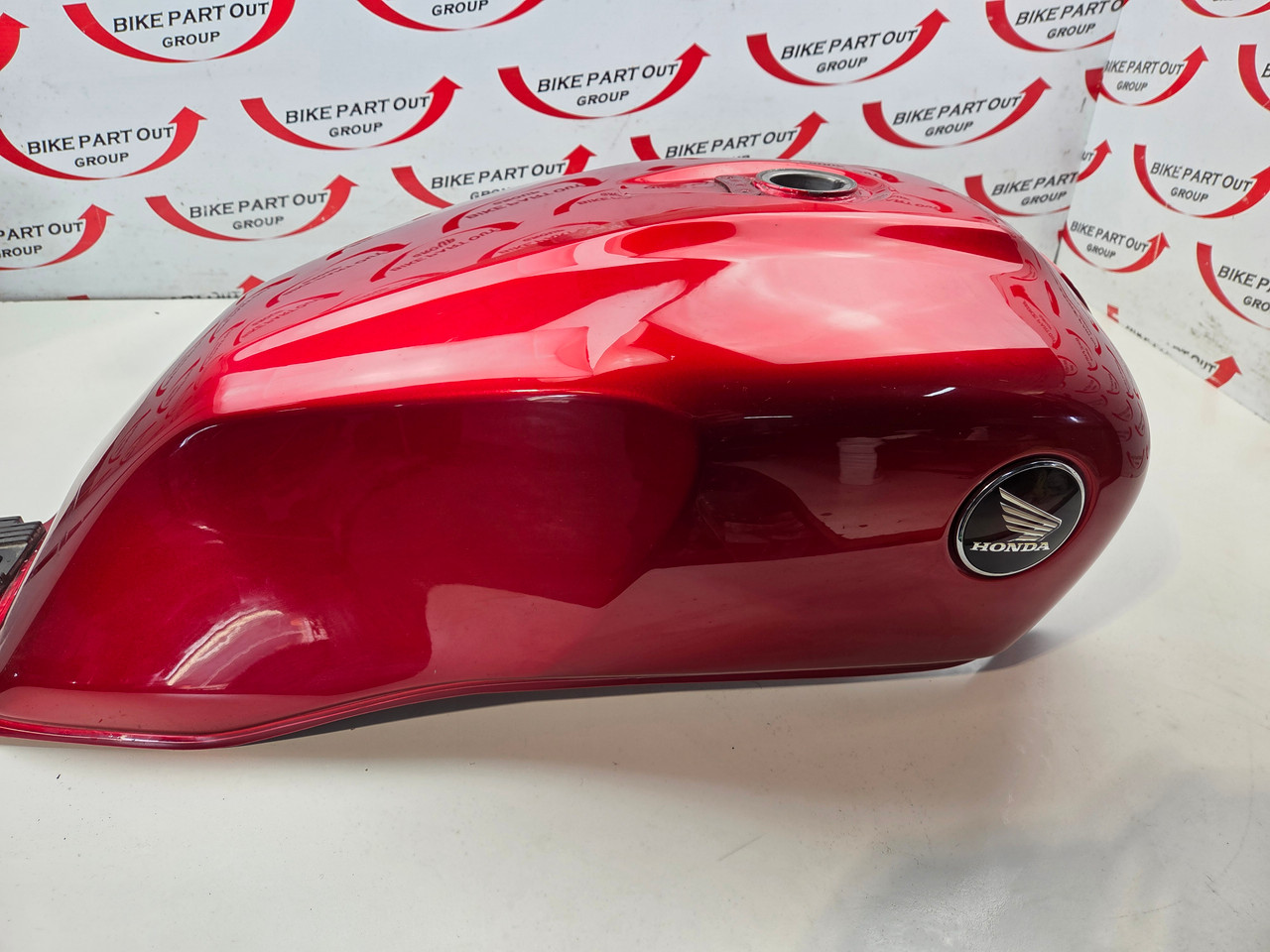 Fuel tank Honda CB1100 10-11 17520-MGC-000ZD - Bike Part Out