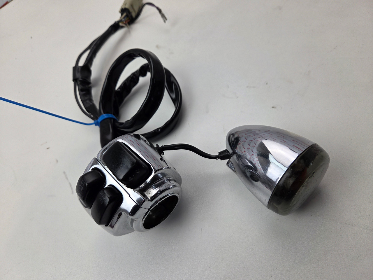 LH Switch Lights Horn blinker chrome 8 pin Harley Davidson Dyna