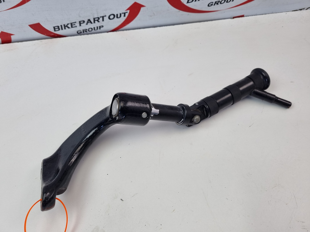 RH Foot peg and mount Harley Davidson Sportster XL1200 XL883 04-21