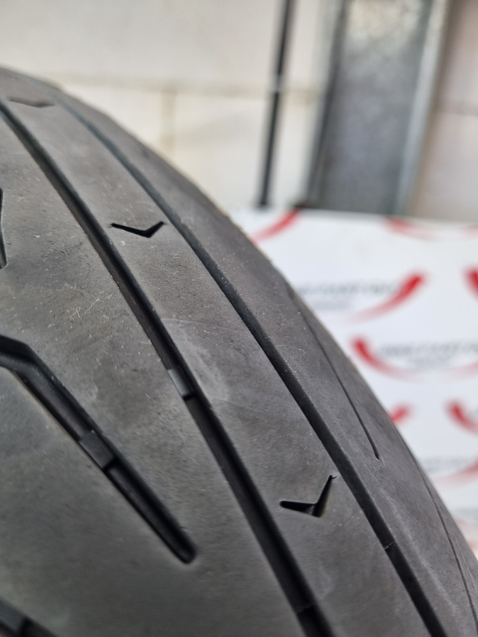 Pirelli Angel GT II 120/70 - 17 ZR17 Front tyre - Bike Part Out