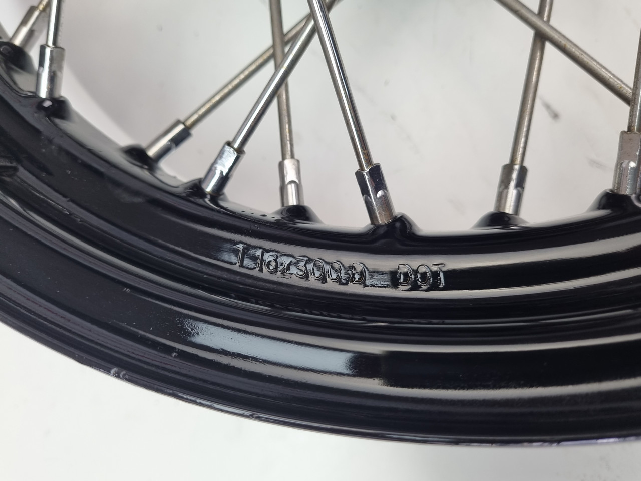 Rear wheel 16x3 in Harley Davidson Sportster XL 1200 883 08-21