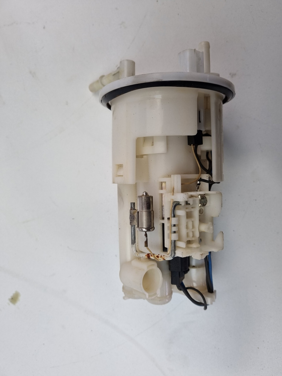 Fuel pump Yamaha YZF-R1 R1 02-06 R6 03-05 5PW-13907-04 - Bike Part Out