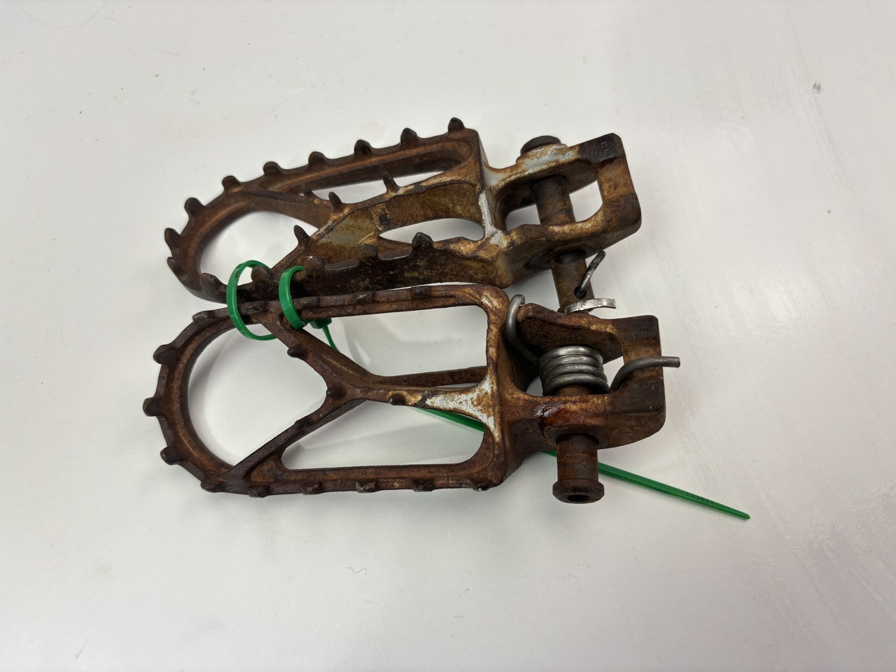 Foot pegs KTM350 EXC-F KTM 150 250 300 350 450 500 79603040033