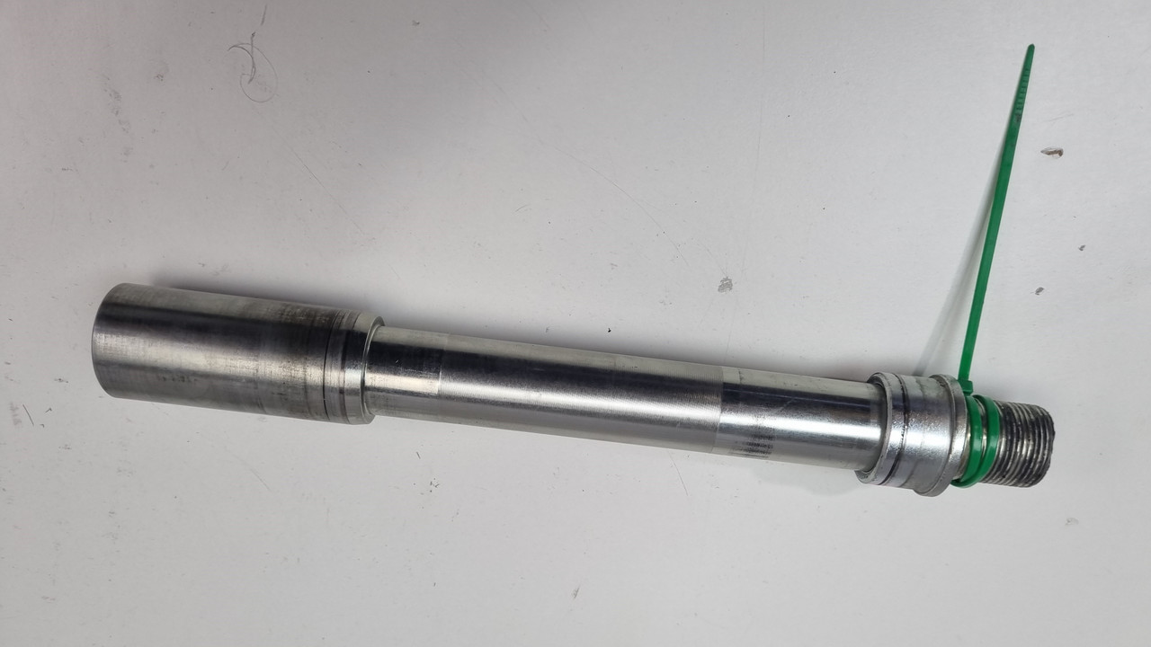 Front axle Indian FTR1200S FTR 1200 S 5141729 - Bike Part Out