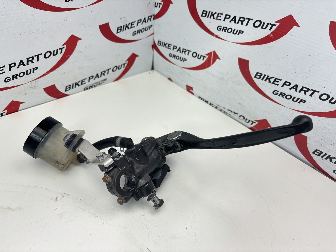 Front brake master cylinder Honda CBR1000RR CBR 1000 RR 0405 45510MEL