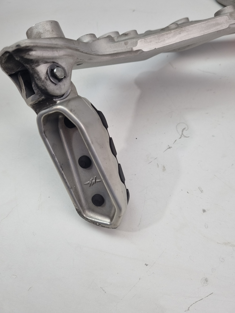 ヒデ RH foot peg rest mount bracket pillion MV Agusta 800 Stradale