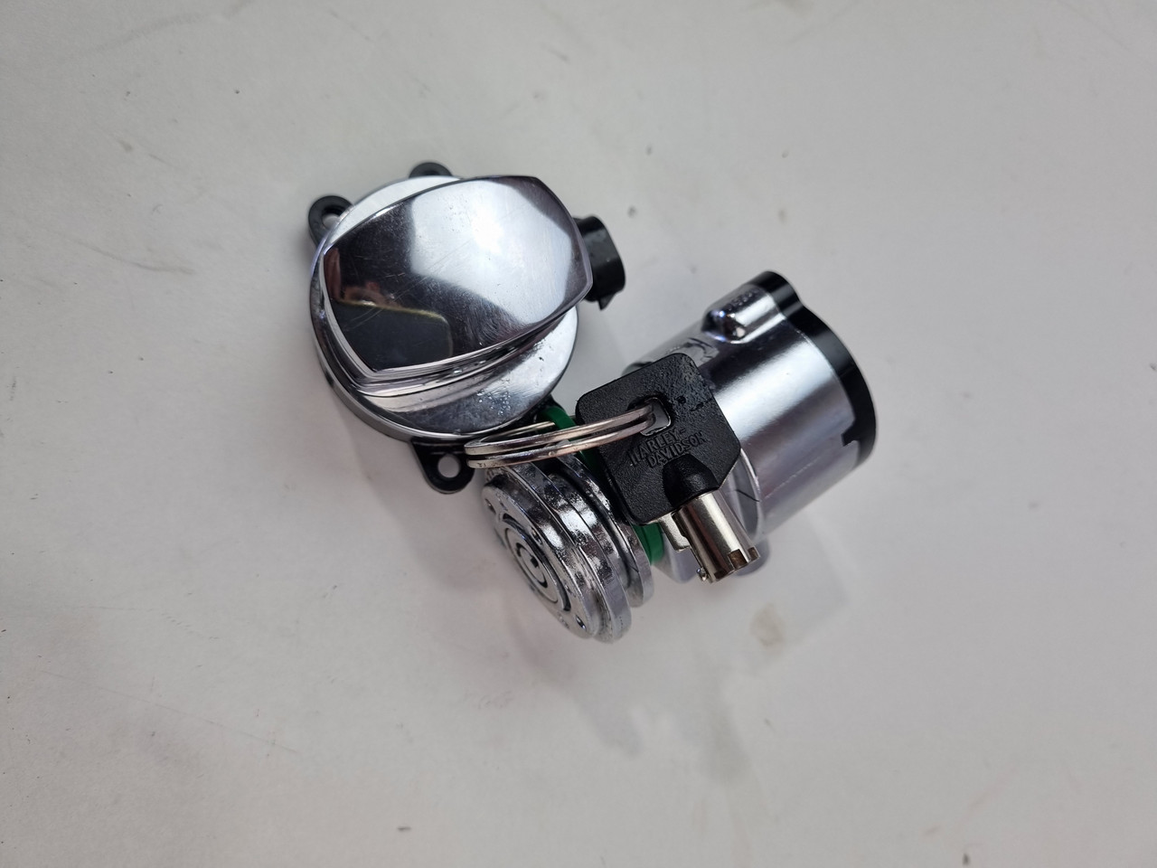 Ignition switch key 2 pin Dyna 12-17 Softail 11-17 Touring 13-23