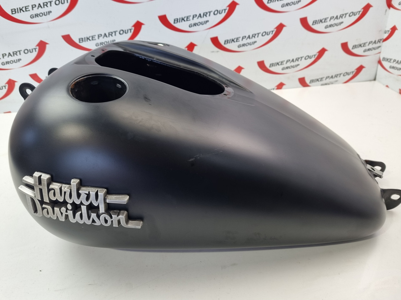 Fuel Petrol tank Harley Davidson Dyna Street bob Low rider