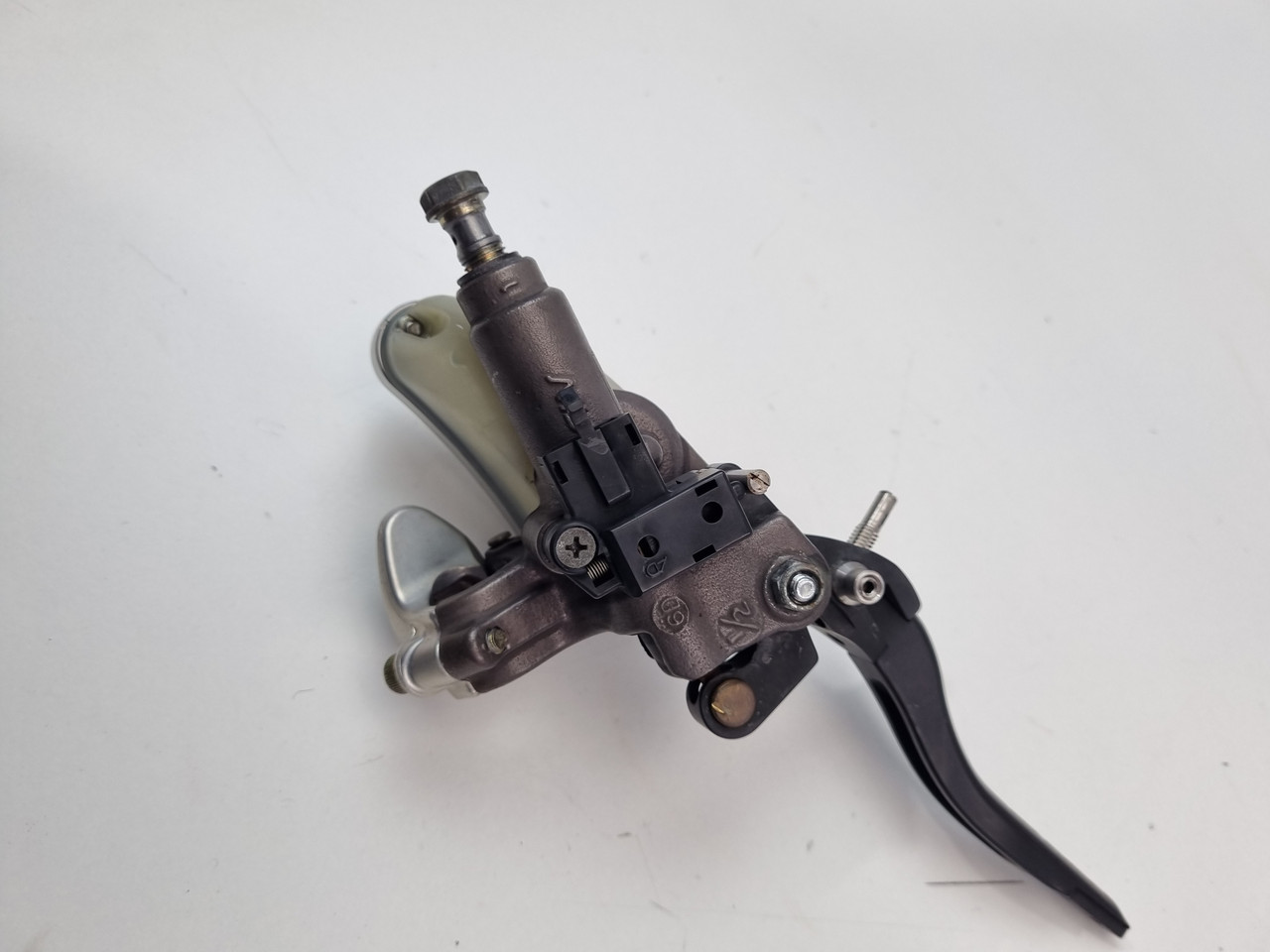 Clutch master cylinder MV Agusta Brutale 910 R S 989 1078 05-09