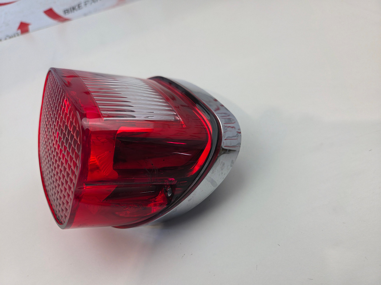 OEM Tail light scratched Harley Davidson Dyna Softail Sportster 00